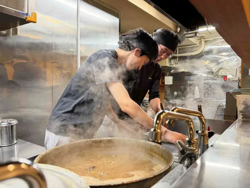 はじめてのバイトも安心◎　優しいスタッフのサポート