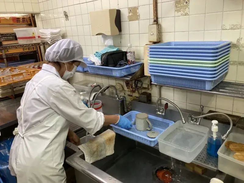 週3日～/未経験OK♪シニア活躍中★接客なしの裏方スタッフ