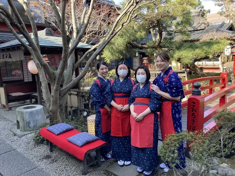 シフト融通◎いつもとは違う自分に出会い,特別な空間をお客様へ