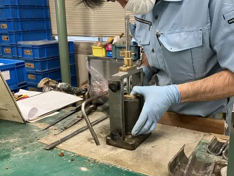 【未経験スタート9割】地盤の状態をチェックする試験スタッフ