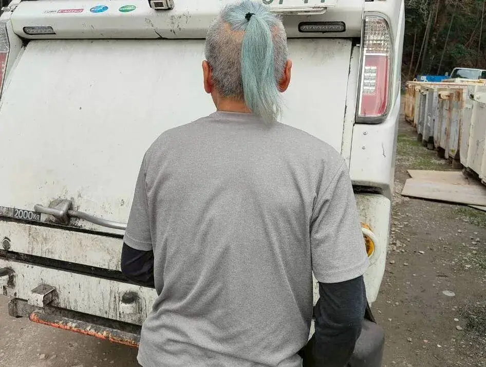 自分スタイルで仕事はテキパキ！髪色ピアス髭ネイルOK!