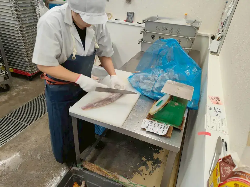 技術を身につける│初めての正社員もOK│水産食品加工│ものづくり製造