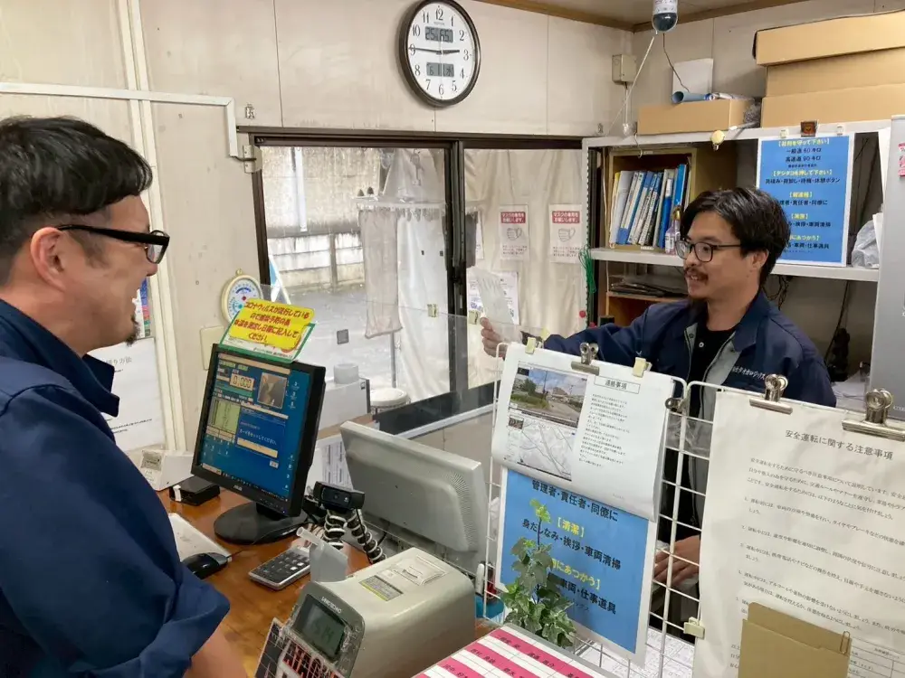 月給28.5万円～｜未経験OK｜ピッキング・荷詰めから始める倉庫内作業｜管理者サポート｜正社員